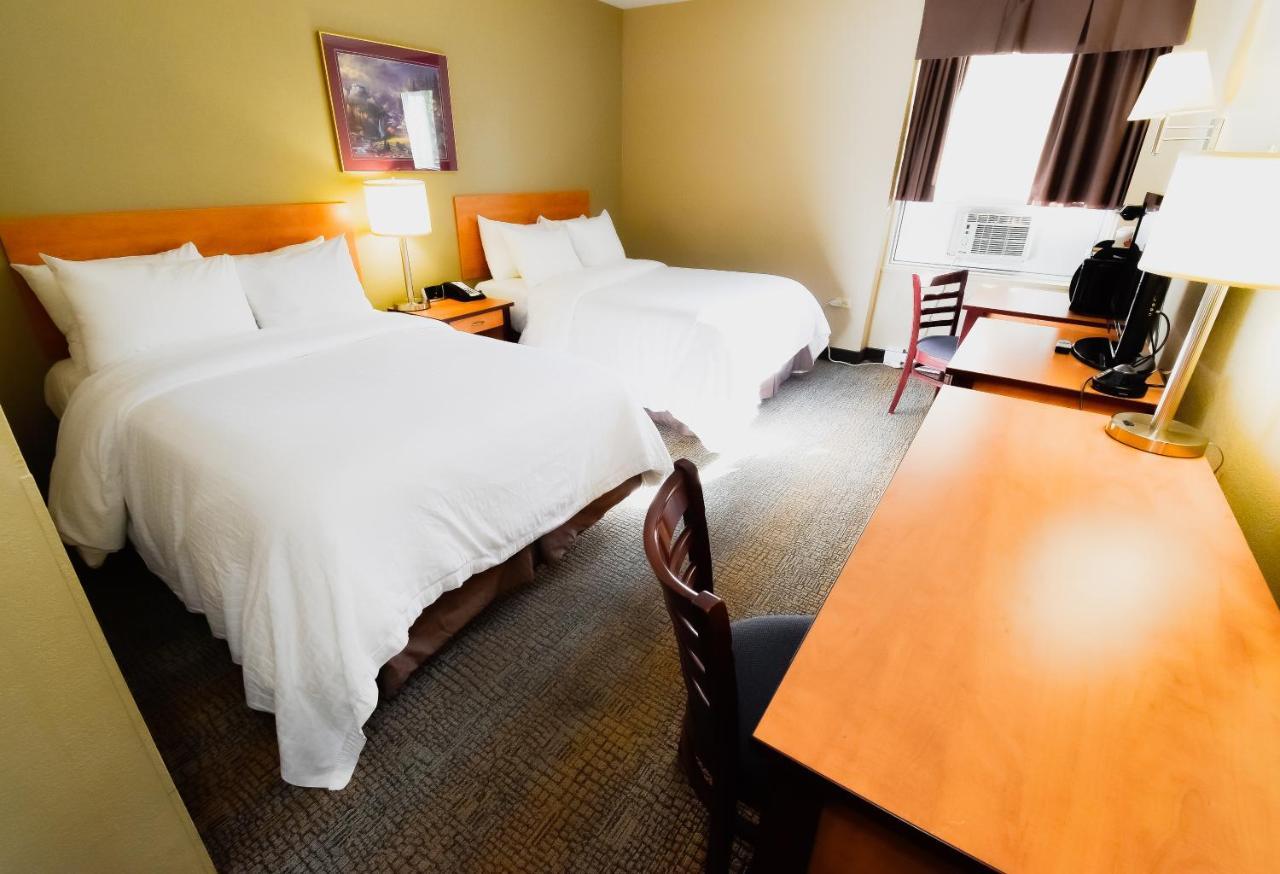 Canad Inns Destination Centre Windsor Park Winnipeg Exteriör bild