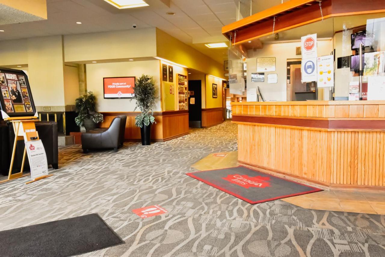 Canad Inns Destination Centre Windsor Park Winnipeg Exteriör bild