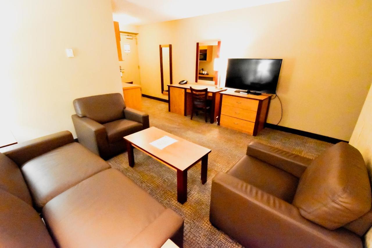Canad Inns Destination Centre Windsor Park Winnipeg Exteriör bild