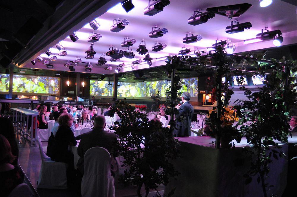 Canad Inns Destination Centre Windsor Park Winnipeg Exteriör bild